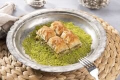 Fıstıklı Baklava 3 Kg.