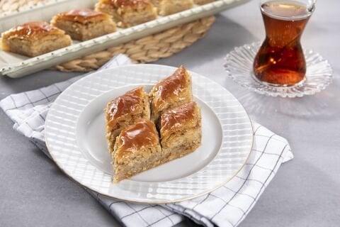 Ev Baklavası 3 Kg. + BÖREK HEDİYE!