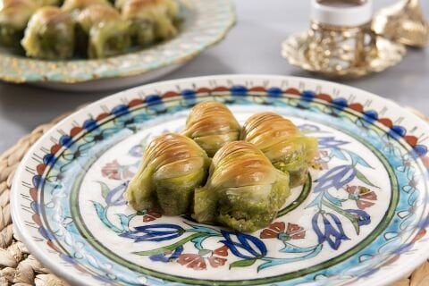 Fıstıklı Midye 3 Kg. + BÖREK HEDİYE!