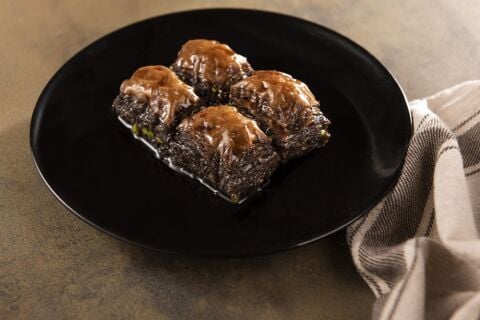 Çikolatalı Baklava 3 Kg. + BÖREK HEDİYE!